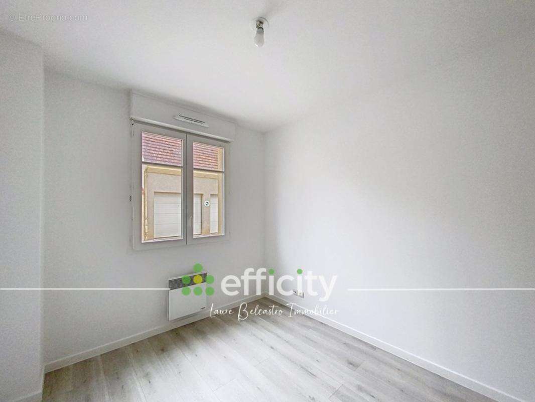 Appartement à BRIE-COMTE-ROBERT