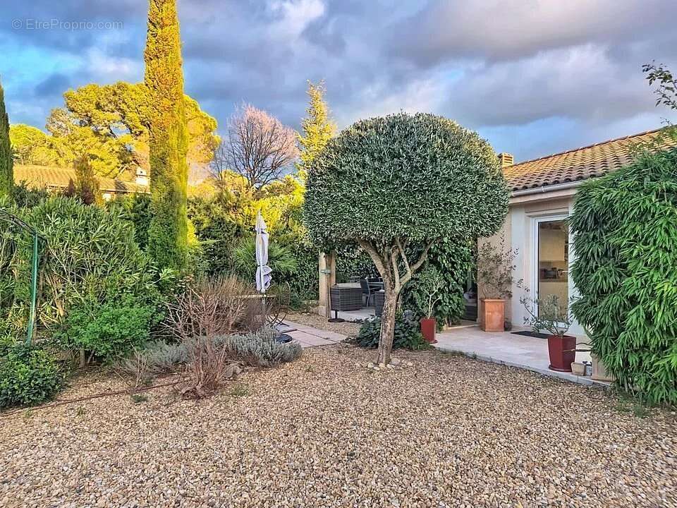 Maison à SAINT-ANTONIN-DU-VAR