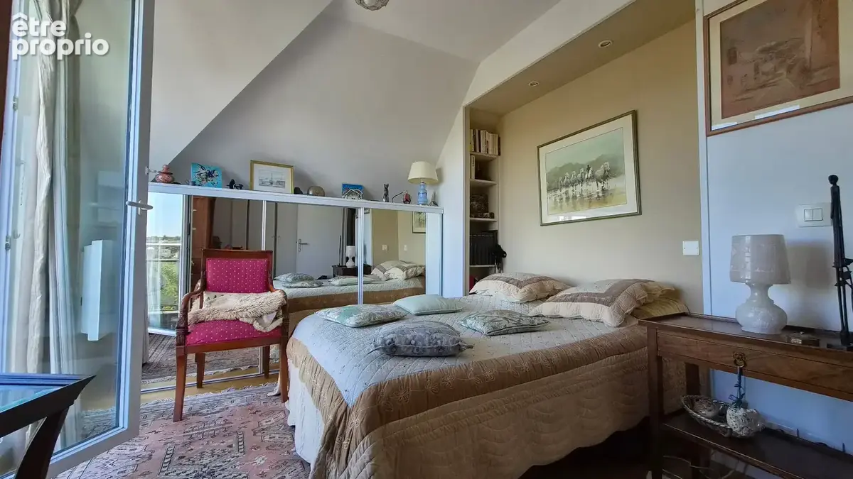 Appartement Duplex - 92 m2 - La RICHE - photo 3