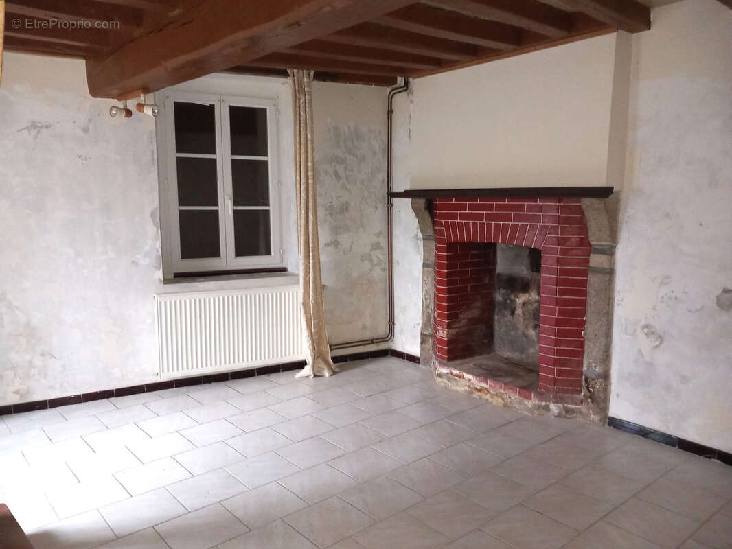 2 maisons à rafraîchir, dépendances, sur 1107m2 avec puits - photo 15