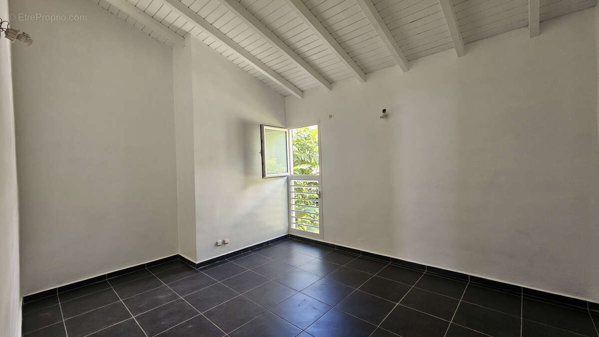 Maison à MORNE-A-L&#039;EAU