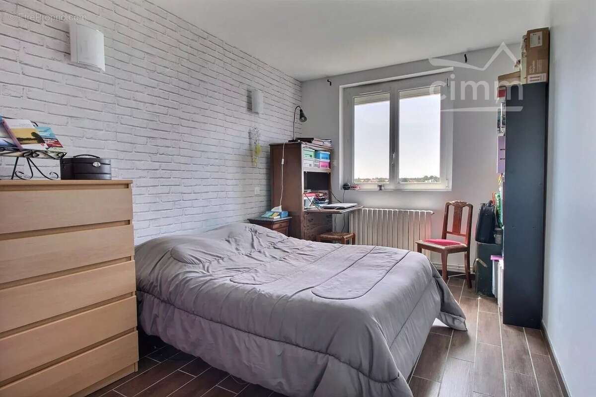 En exclusivité à Bourges rue de Mazières !! - photo 7