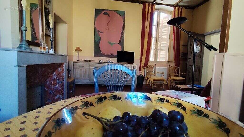 Appartement à PEYRUIS