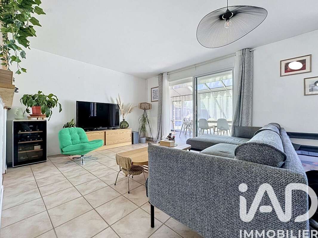 Maison 131 m² à Vieille-Eglise-En-Yvelines  - photo 5