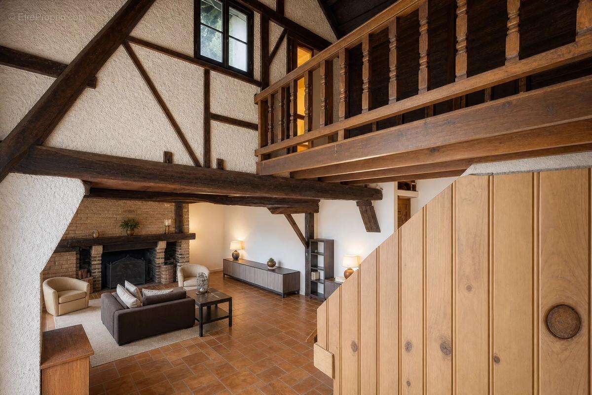 Maison à MELZ-SUR-SEINE