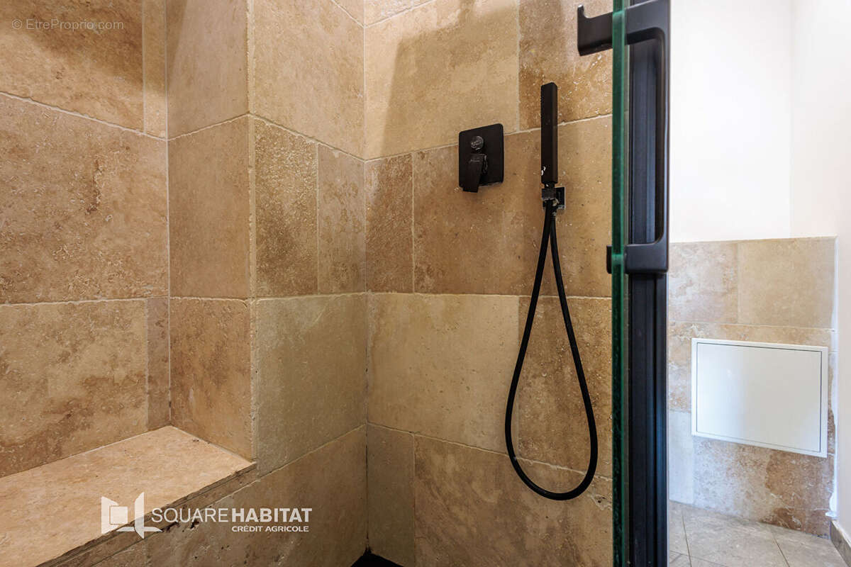 Photo 6 - Appartement à MARSEILLE-16E