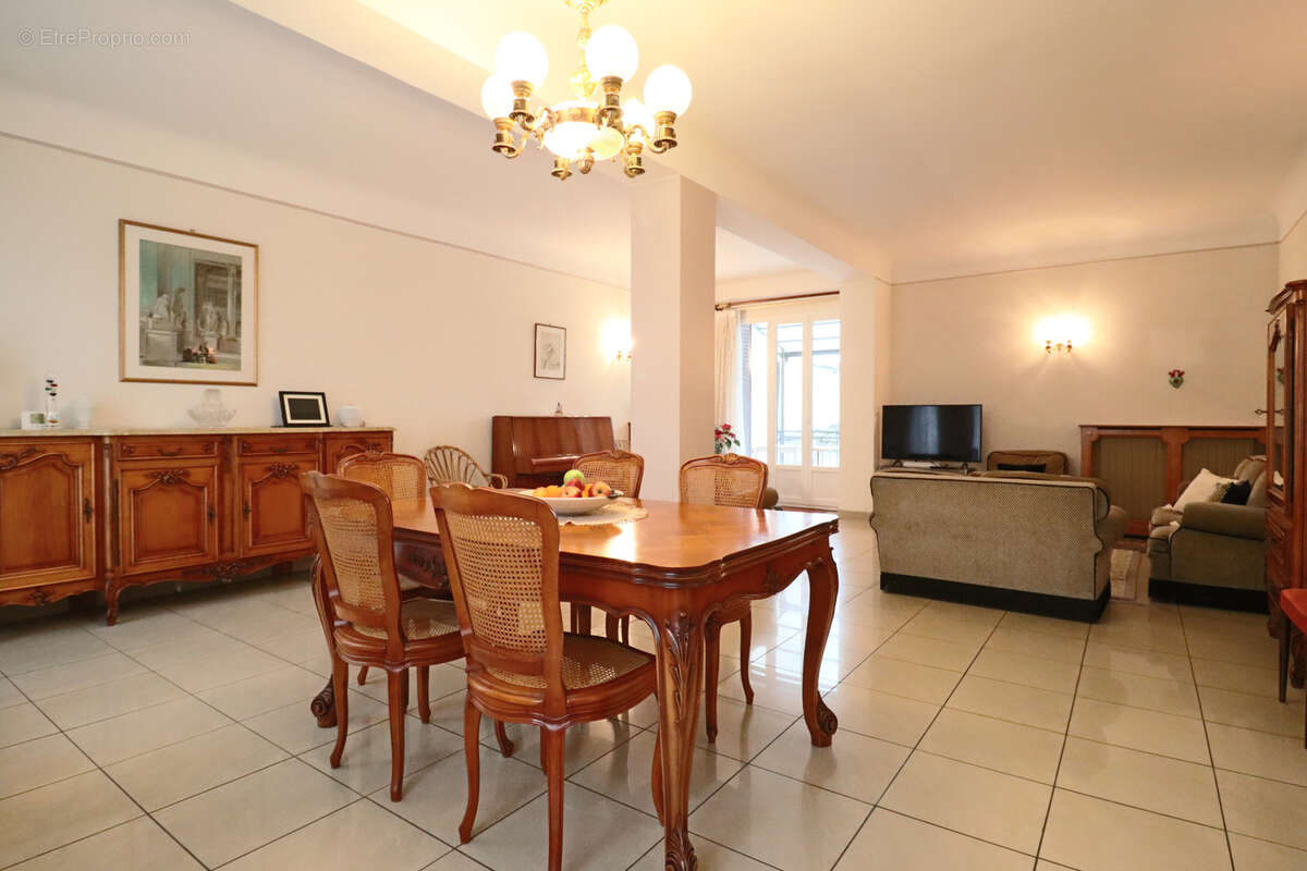 Maison à LIVRY-GARGAN