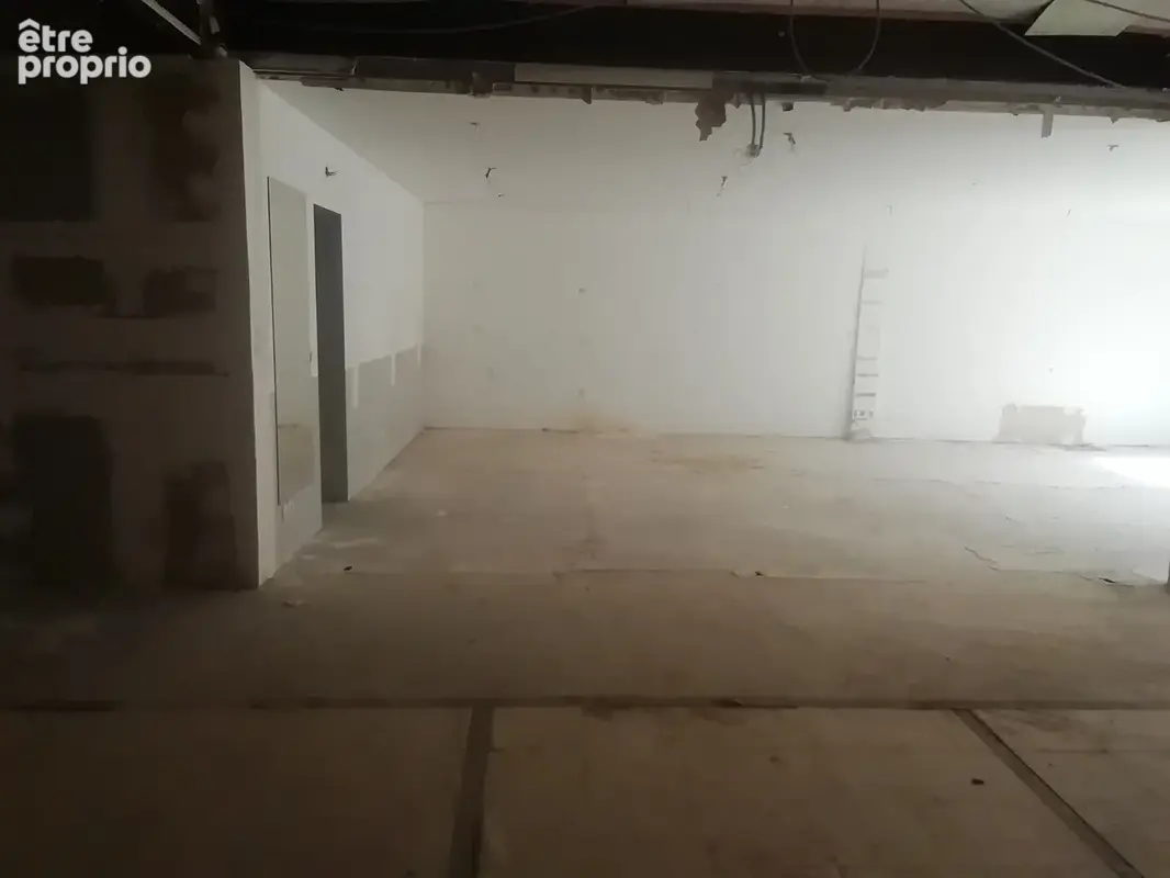 Local/bureau ou commerce à vendre DRAGUIGNAN (83)  320.000 € - photo 3