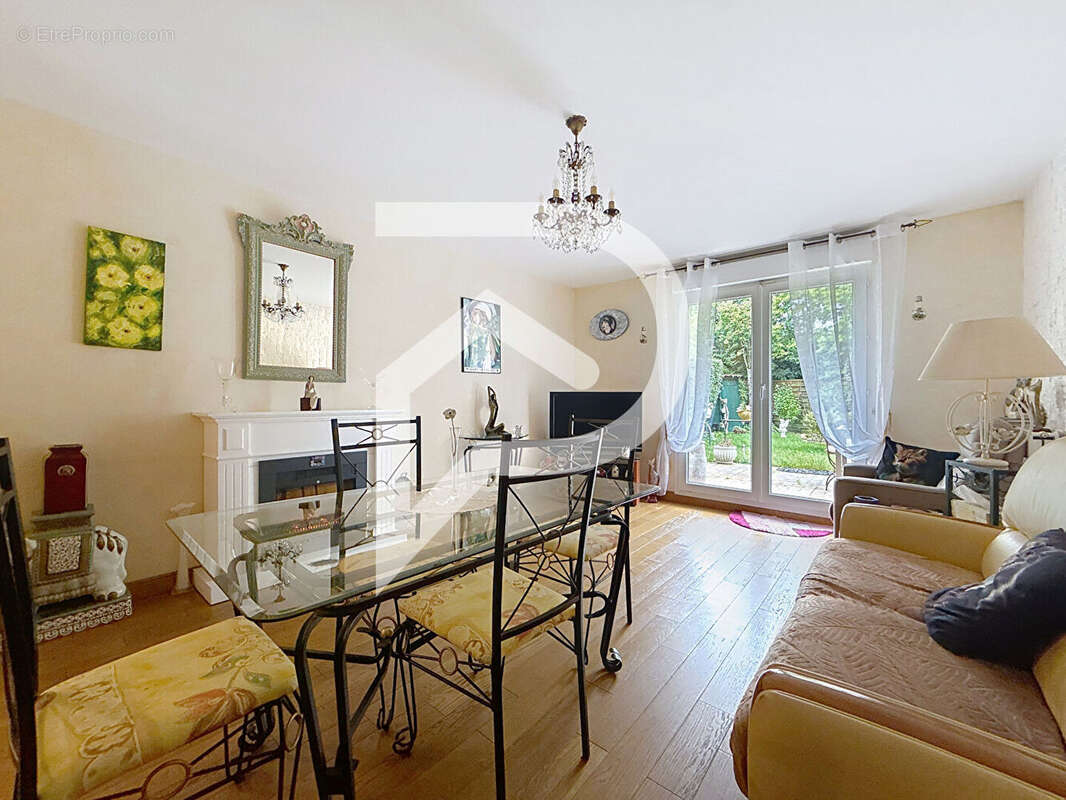 Appartement à NOISEAU