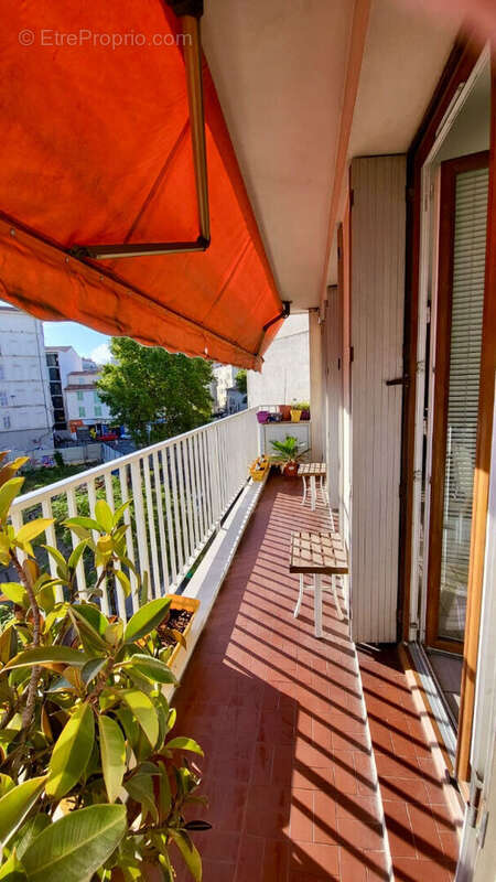 Appartement à MARSEILLE-3E