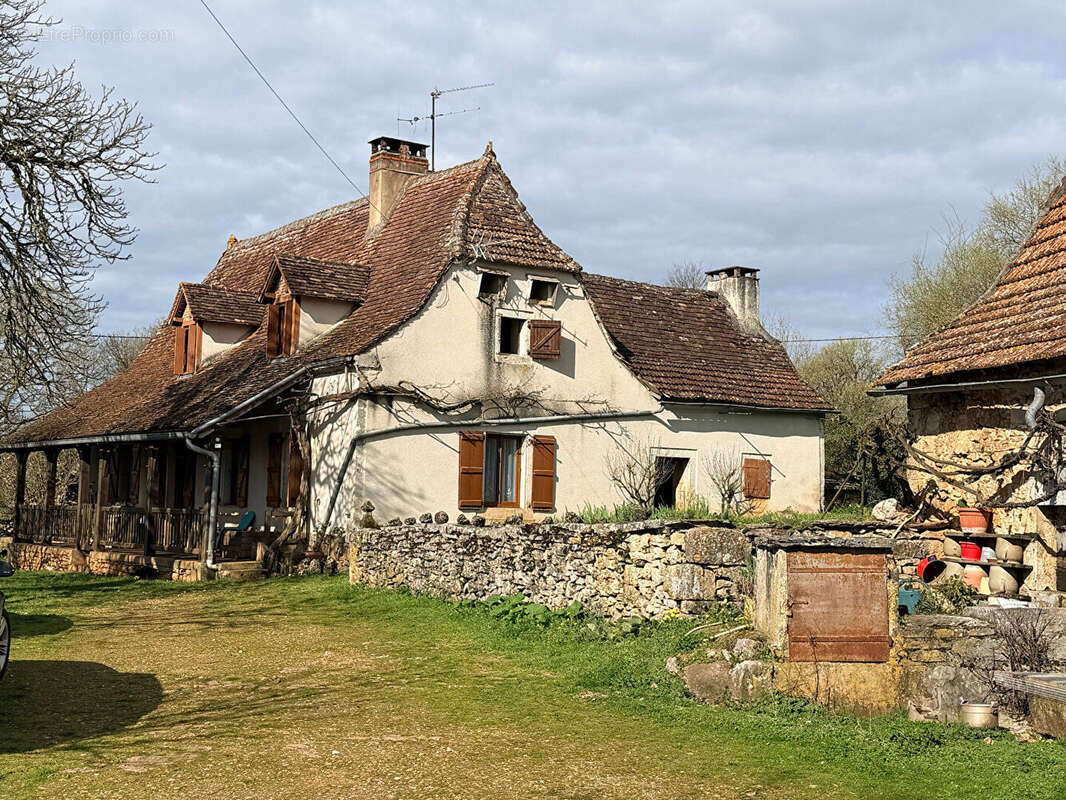 Maison à LIVERNON