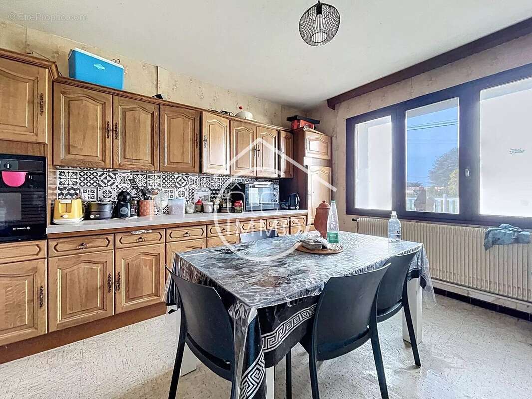 Maison à SAINT-MAGNE-DE-CASTILLON