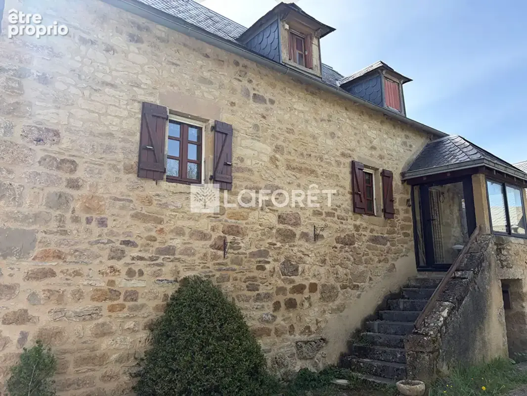 Maison à MONTROZIER