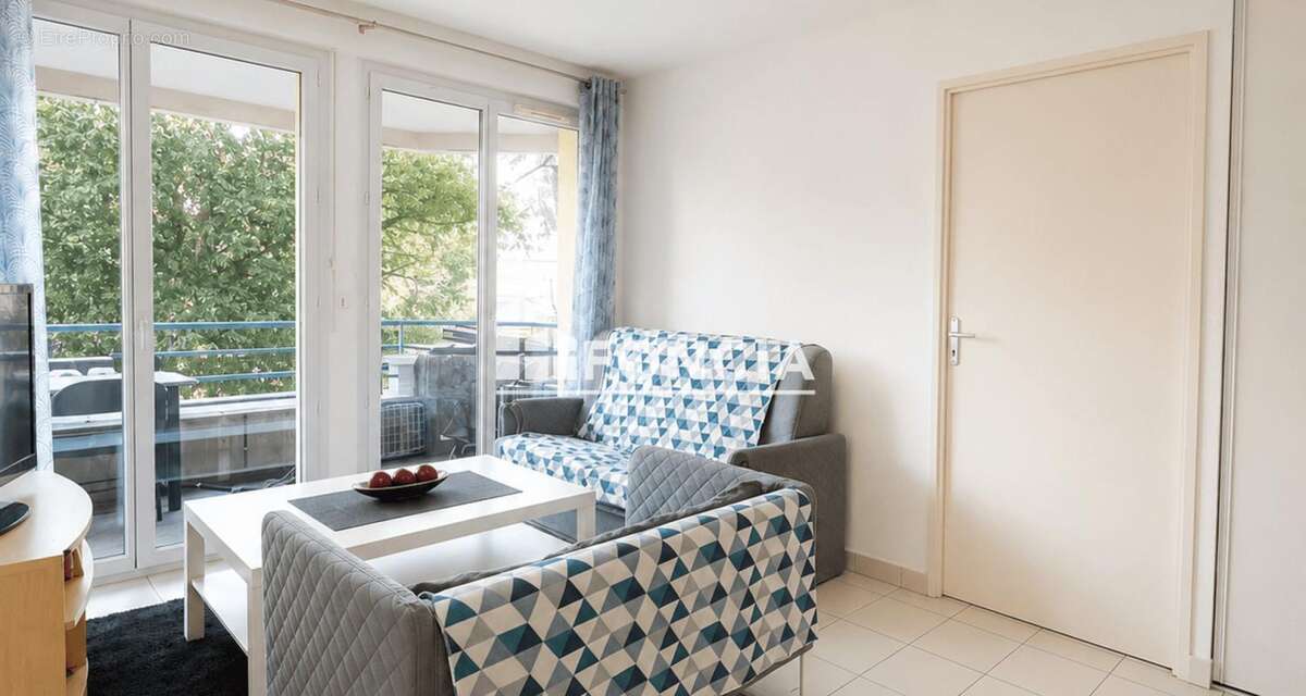Type 3 avec Terrasse privative et Deux places de stationnement - photo 3
