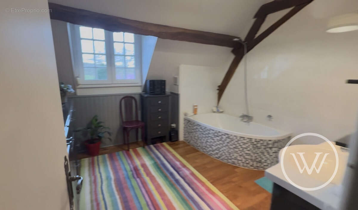 Maison 240 m² à Ecommoy  - photo 8