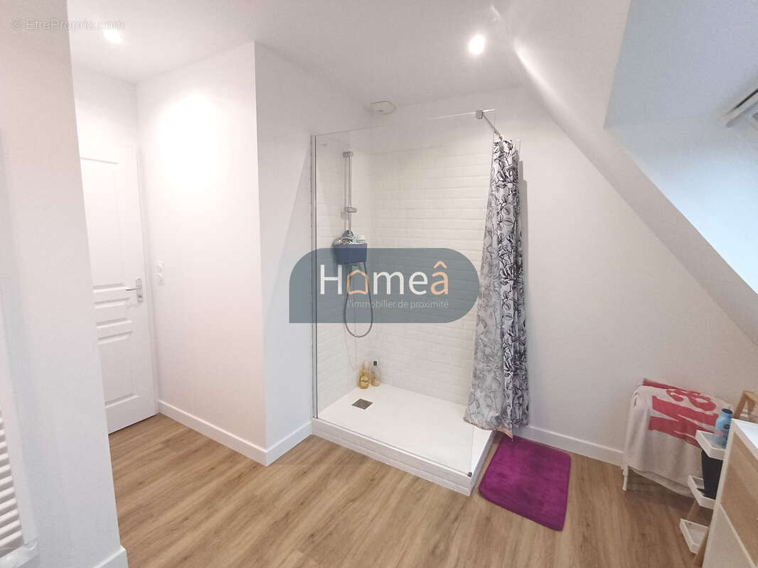 Appartement à BUCHY