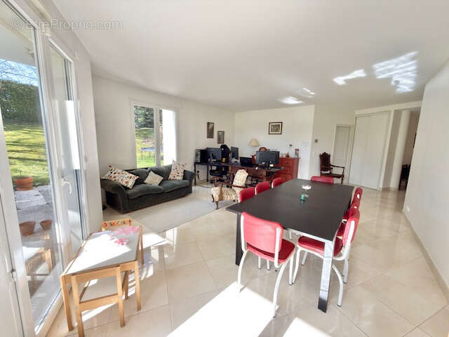 Appartement à DIVONNE-LES-BAINS