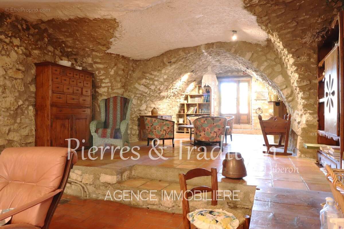 Maison à REILLANNE