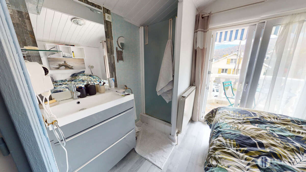 Maison à SAINT-MARTIN-D&#039;HERES