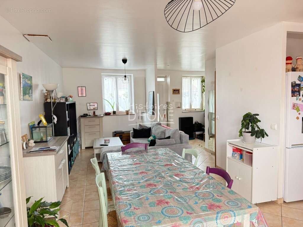 Maison à PECY