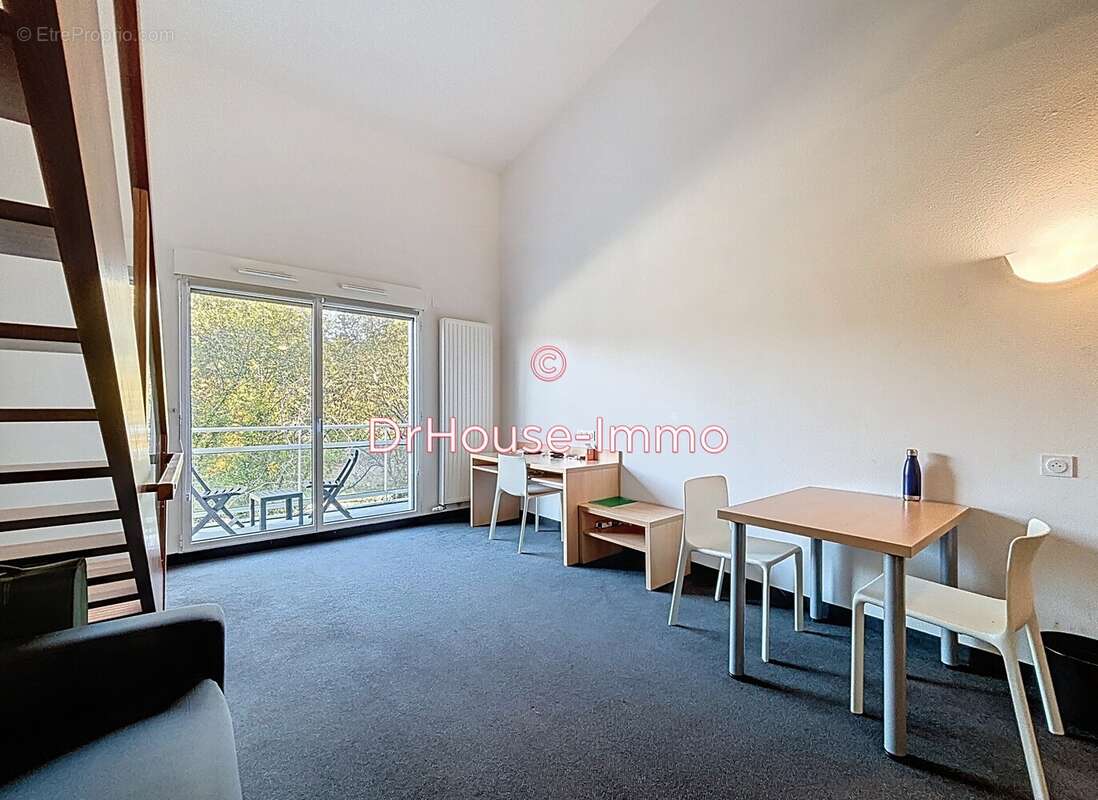 Appartement à SAINT-AVE