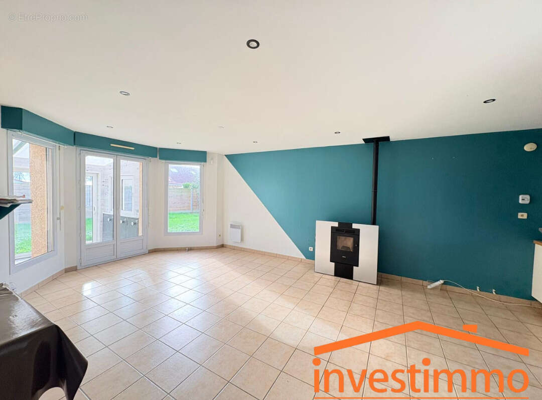 Maison à LANDRETHUN-LE-NORD