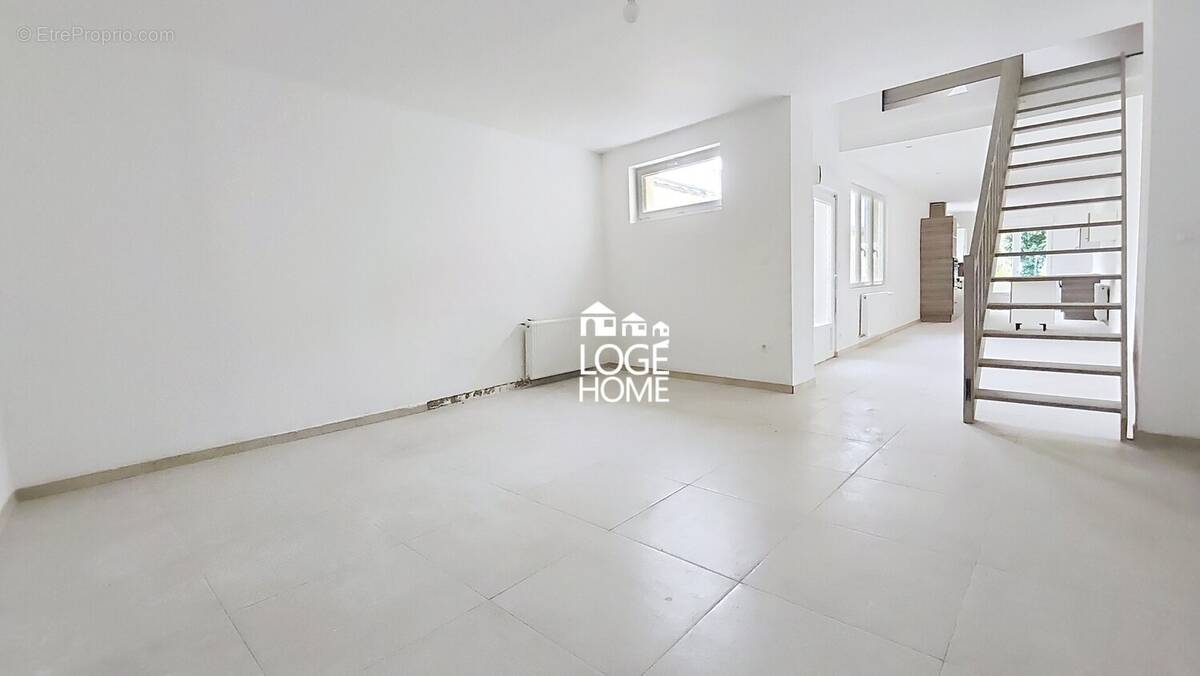 Espace salon - Maison à HENIN-BEAUMONT