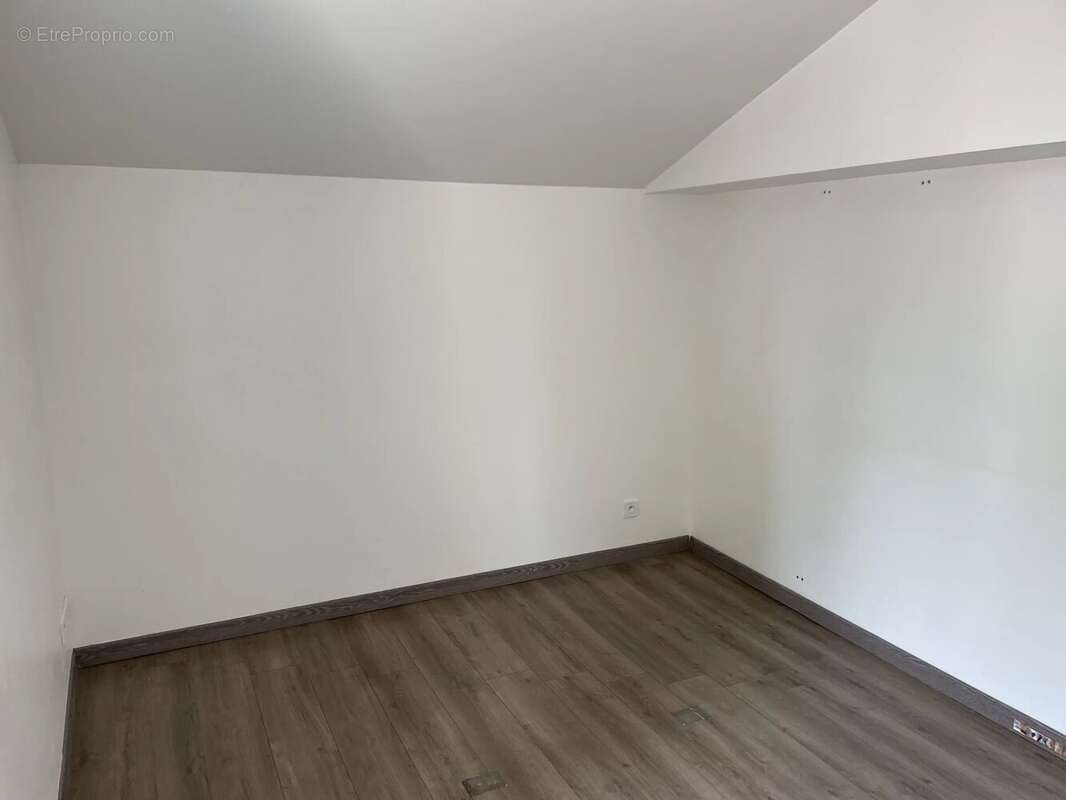 SAUCATS, maison 4 chambres - photo 9