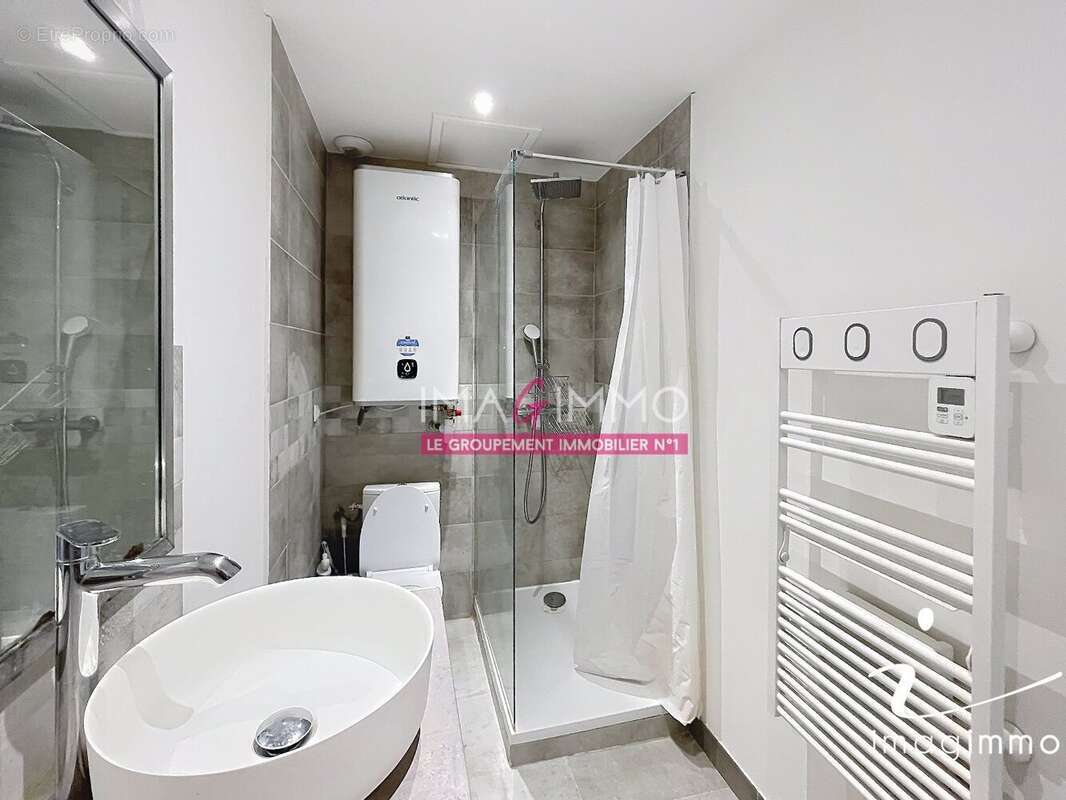 Appartement à SAINT-JEAN-DE-VEDAS