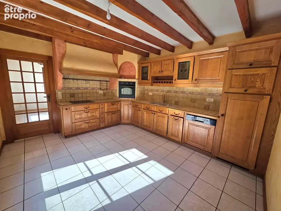 Maison 9 pieces 206m² sur 13.91 ares 299000 euros - photo 3