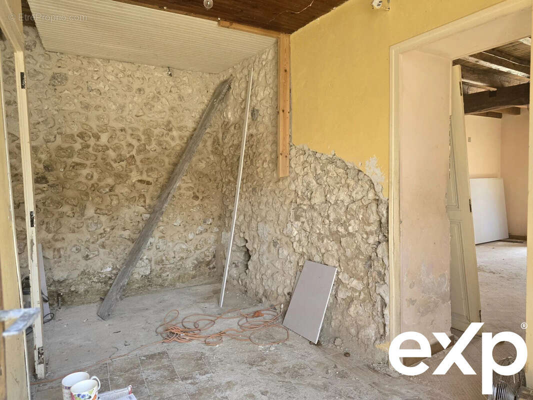 Maison à SAINT-PAUL-LIZONNE