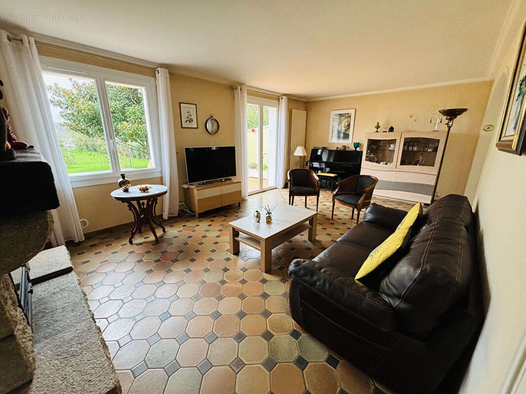 Spacieuse maison familiale 4 chambres centre de saint lyphard - photo 5