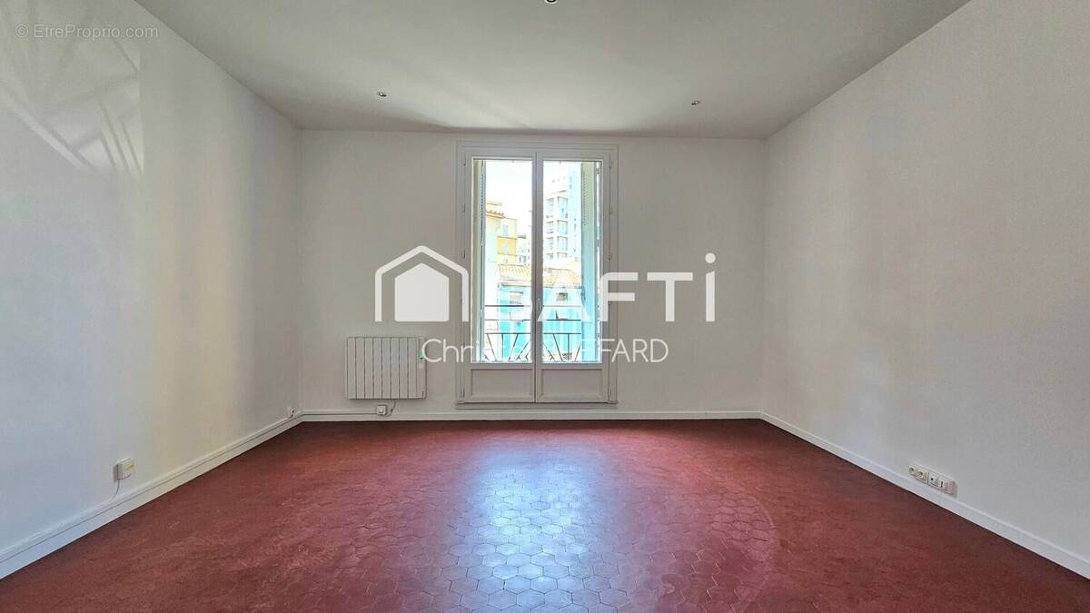 Photo 1 - Appartement à MARSEILLE-3E
