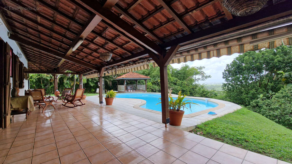 Maison à LE LAMENTIN