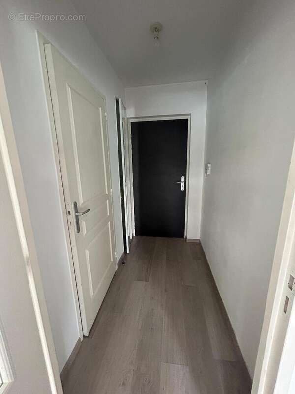Appartement 29 m² à Reims  - photo 4