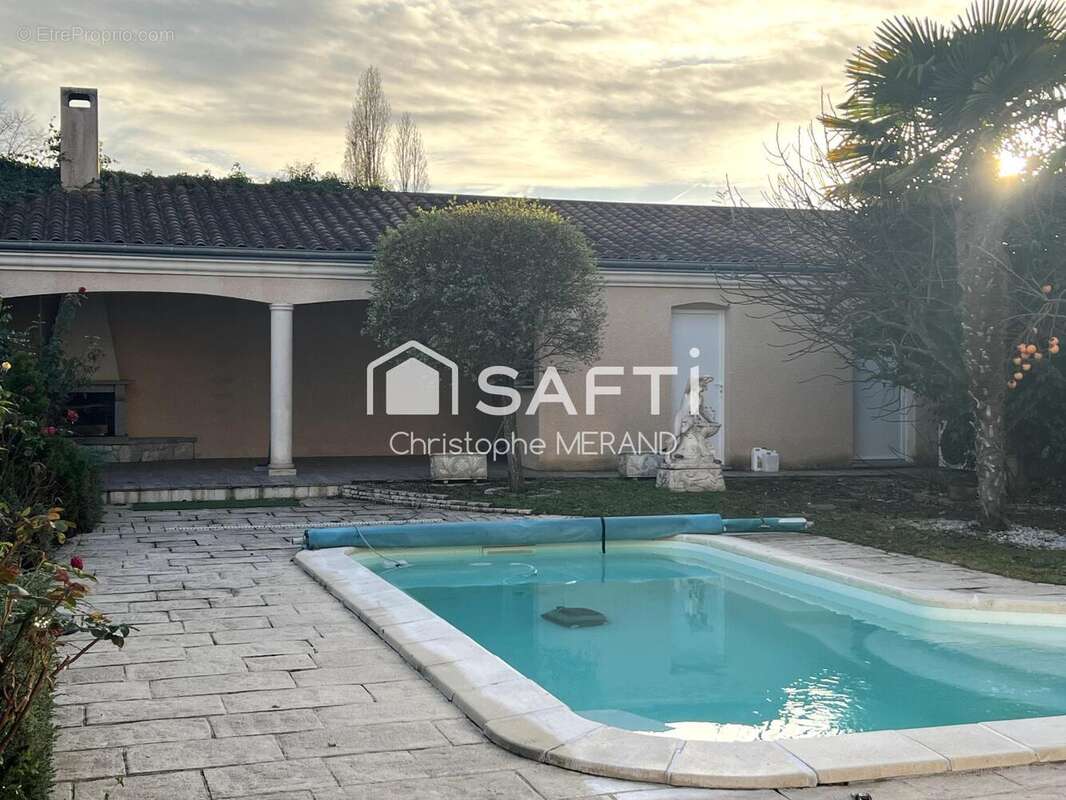 Photo 4 - Maison à DANGE-SAINT-ROMAIN