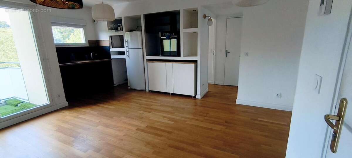 Photo 5 - Appartement à NEUVILLE-SUR-SAONE