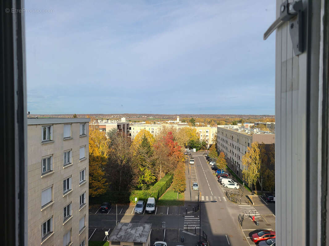 Appartement à FONTENAY-LE-FLEURY