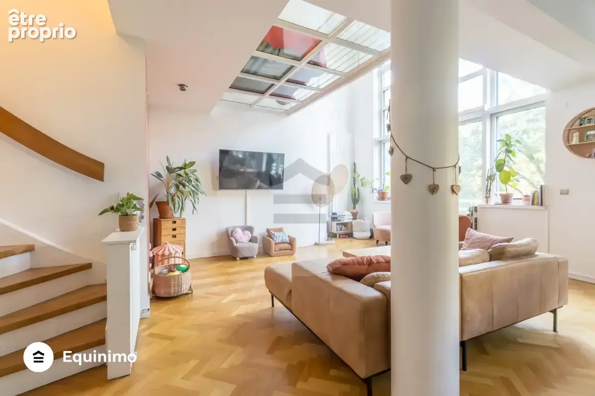 Loft lumineux avec vue sur la Seine en parfait état dans une résidence grand standing avec cave et parking sit - photo 4
