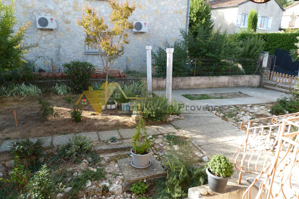 À investir sur Vaison-La-Romaine : maison de 97m2 avec 4 pièces - photo 14