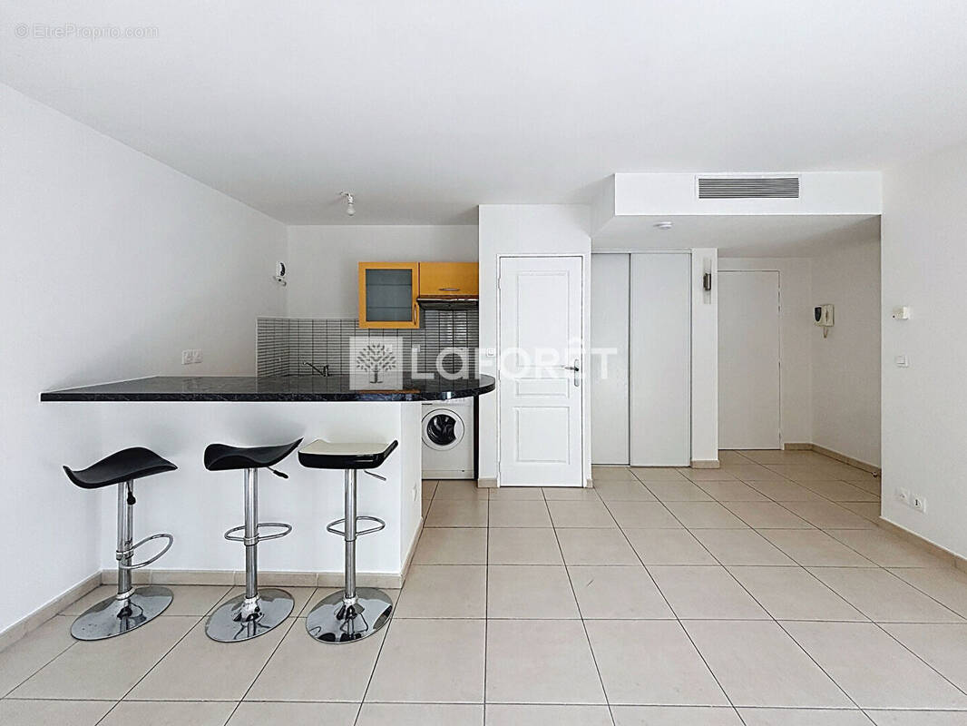 Appartement à MARSEILLE-8E