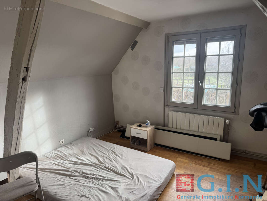 Maison 4 pièces 130m2 Terrain de 3500m2 - photo 7
