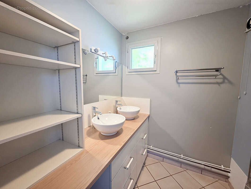 Appartement à SAINT-PRIEST