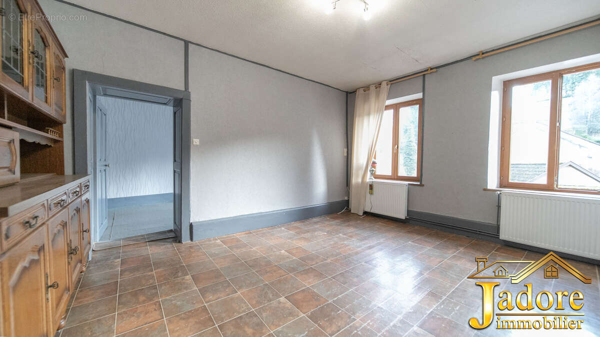 Maison à GRANDRUPT