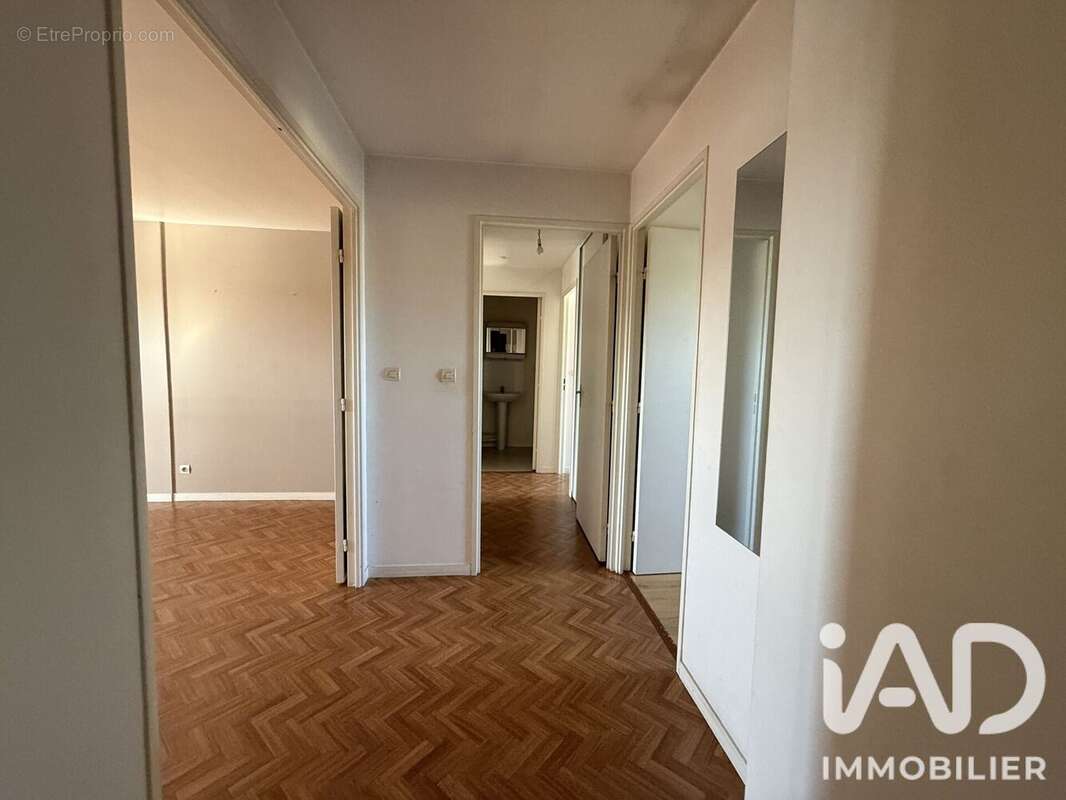 Appartement 58 m² à Montereau-Fault-Yonne  - photo 5