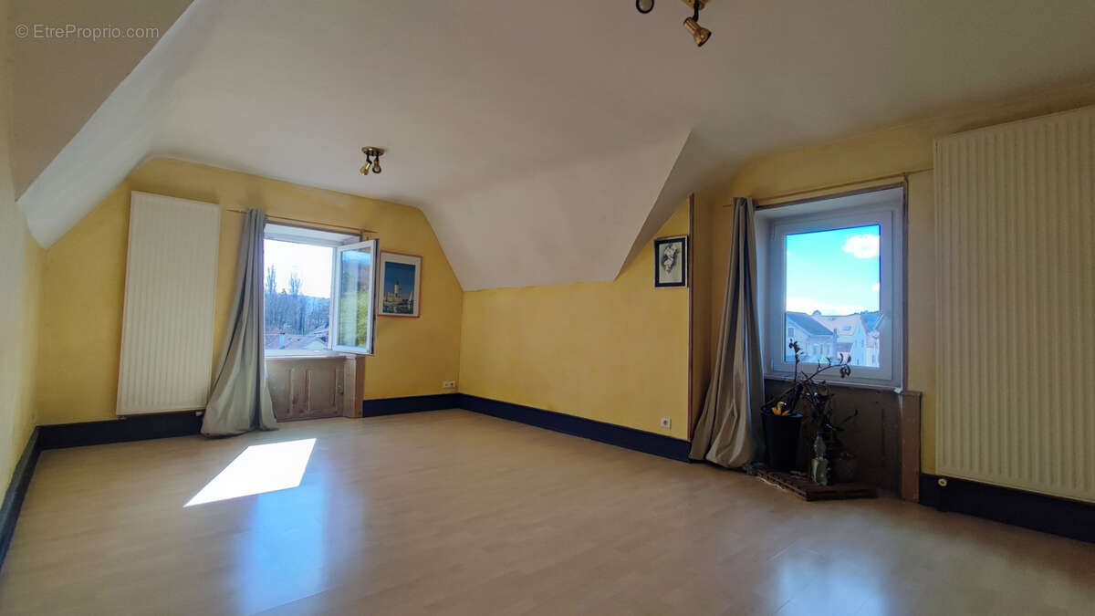 Appartement à VALENTIGNEY