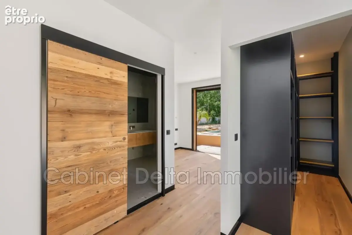 Maison 5 pièces 160 m² à vendre à Saint-Cyr-Sur-Mer (83270) - photo 8