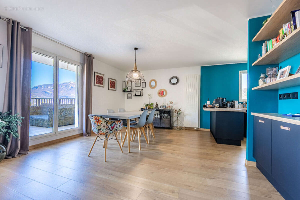 Appartement à JACOB-BELLECOMBETTE