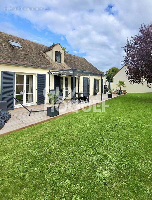 Maison à GOUSSONVILLE