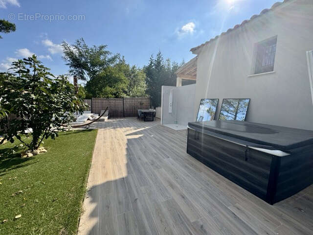 Maison à EGUILLES